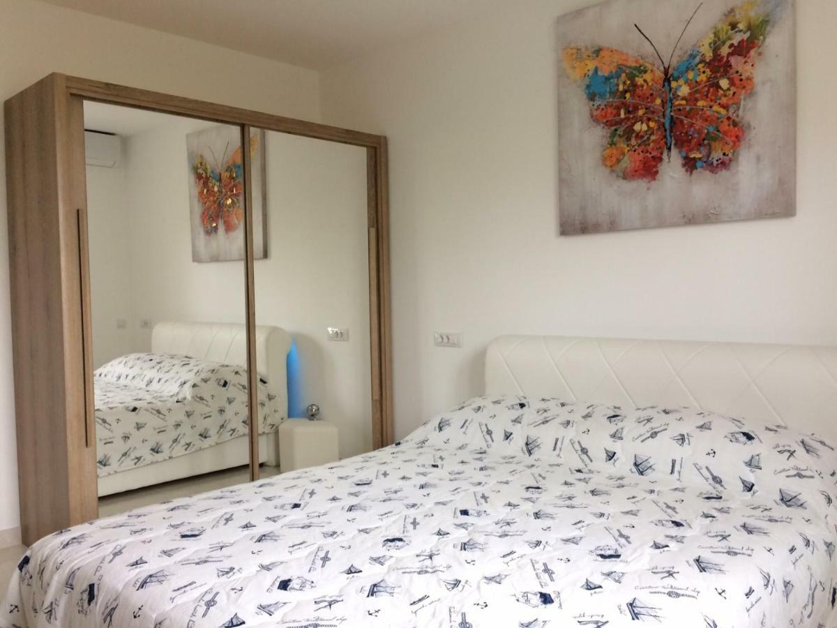 Apartment Marina コミジャ エクステリア 写真
